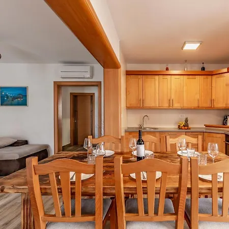 Medulinka Apartment *